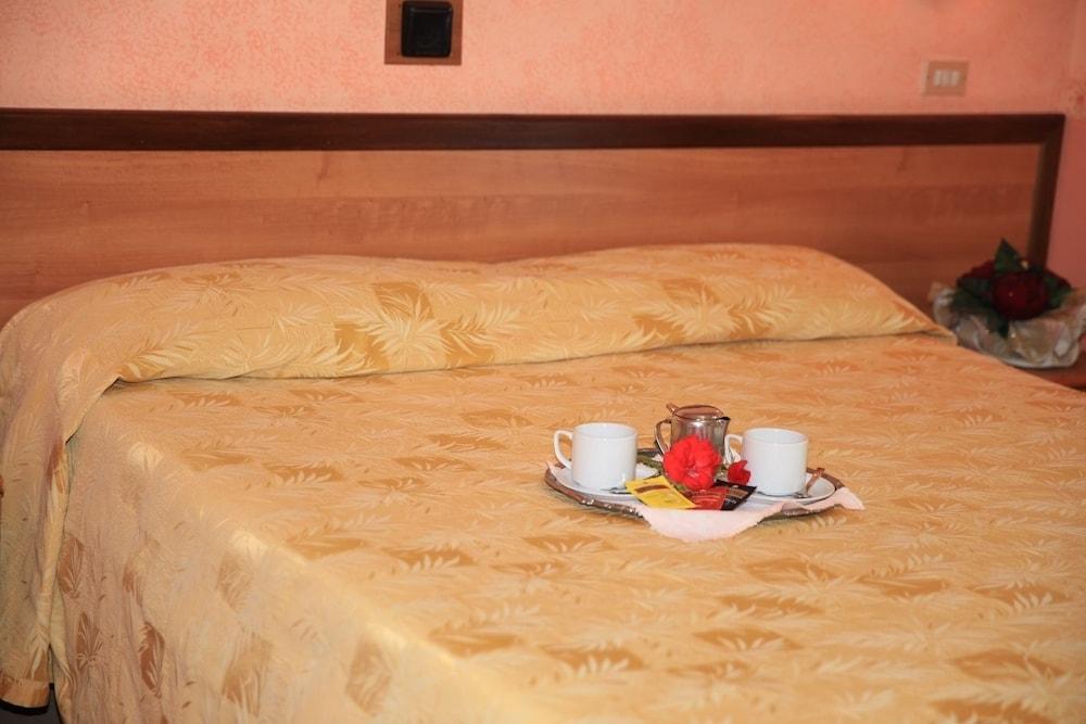 Hotel Ludovici Fiuggi Exterior photo